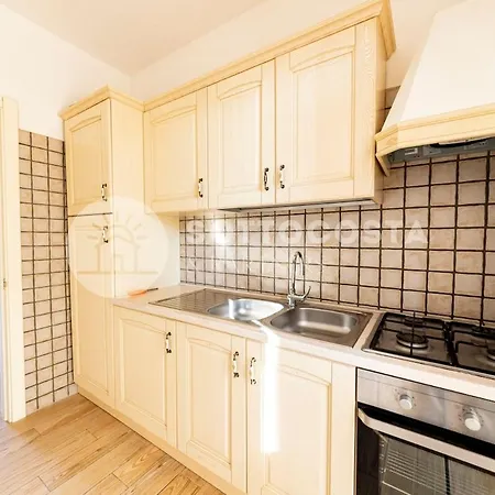 Moon Flat - Apartment