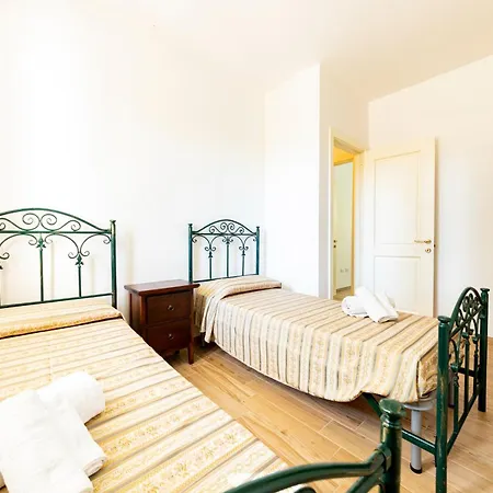Apartment Moon Flat -