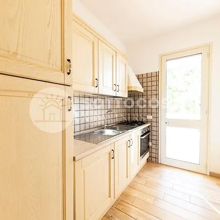 Moon Flat - * San Foca