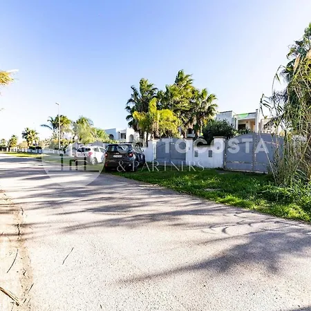 Moon Flat - San Foca